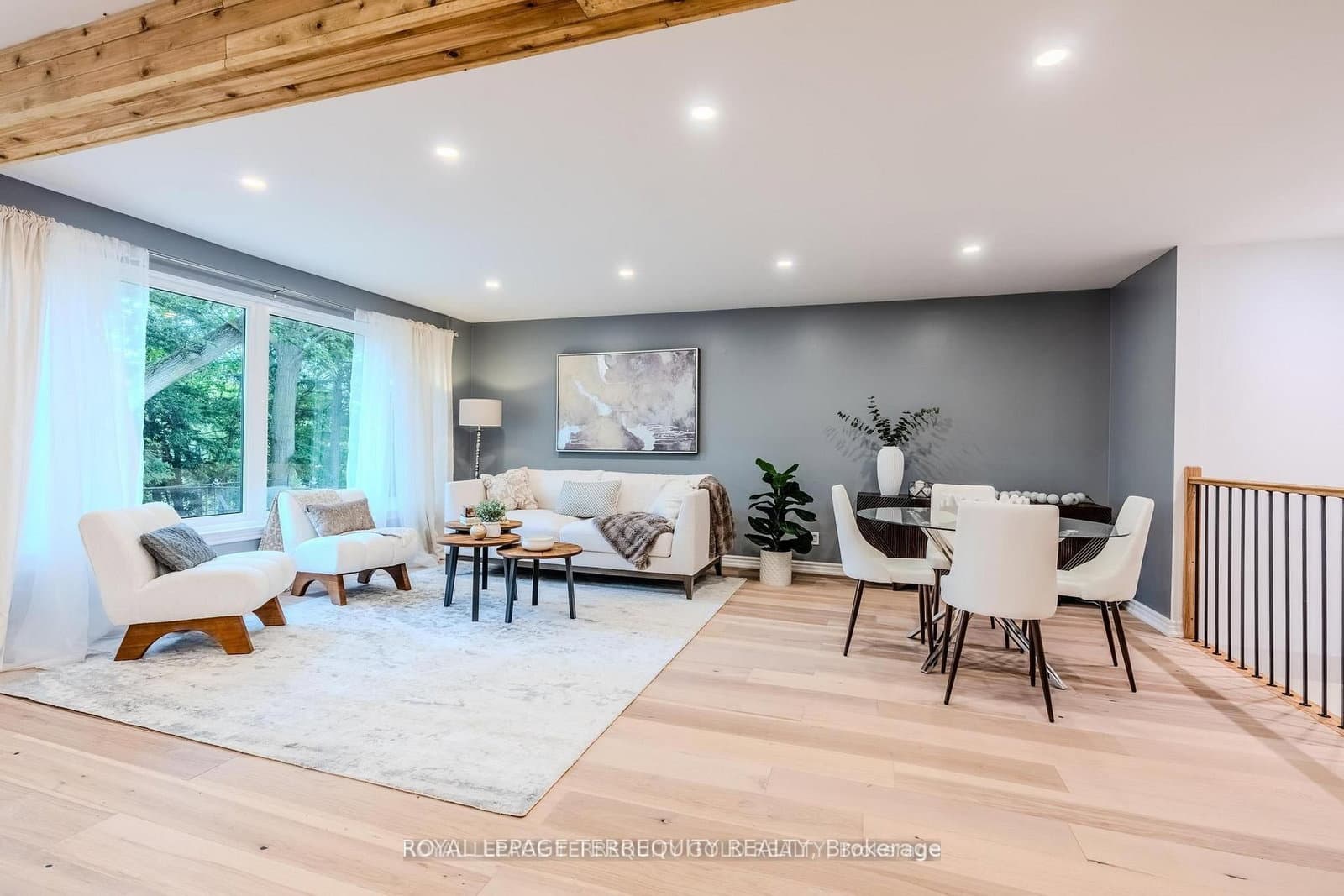 327 River Side Drive thumbnail 14