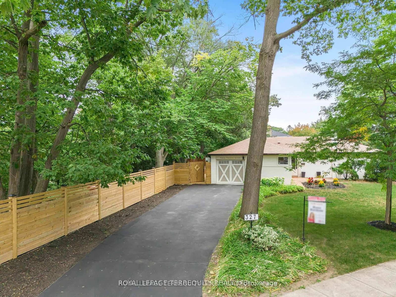 327 River Side Drive thumbnail 47