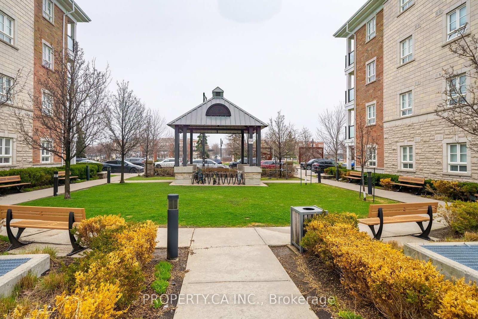 70 Baycliffe Crescent, Unit 412 thumbnail 25
