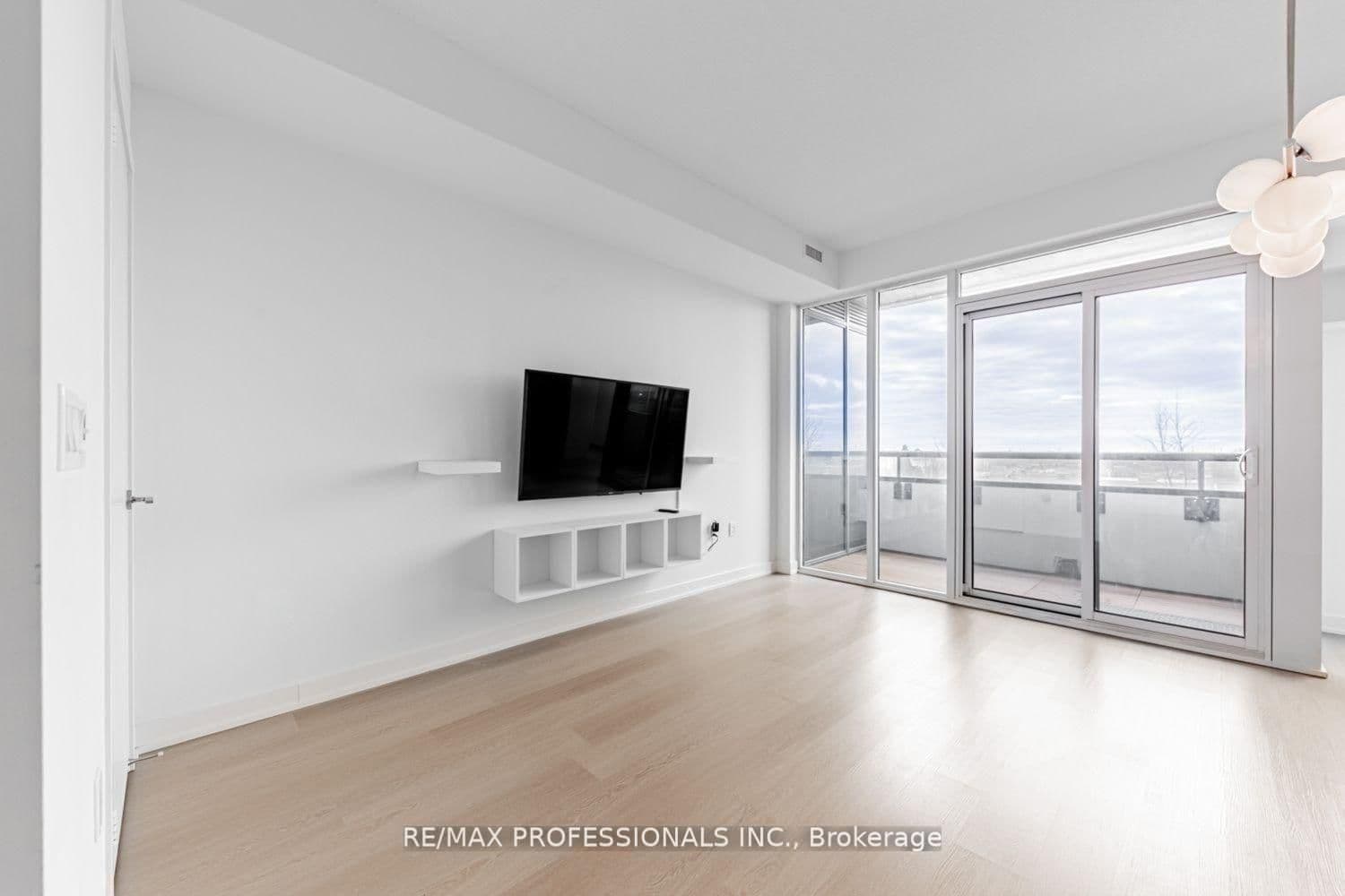 859 The Queensway, Unit 313 thumbnail 12
