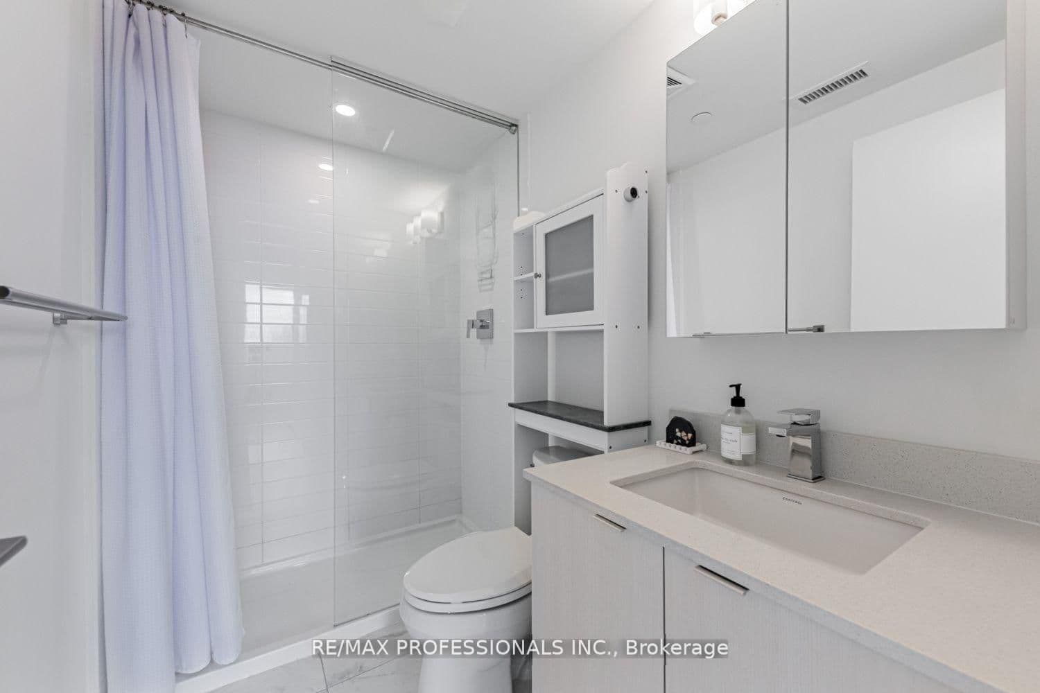 859 The Queensway, Unit 313 thumbnail 19