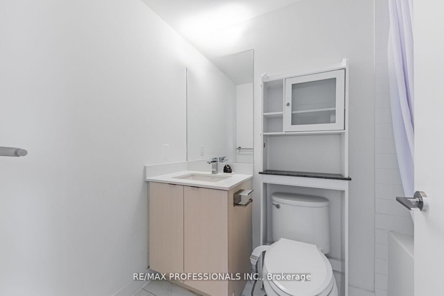 859 The Queensway, Unit 313 thumbnail 23
