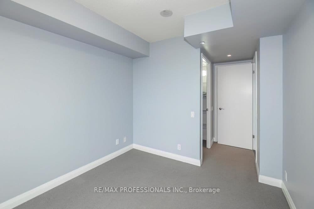 5 Valhalla Inn Road, Unit 1301 thumbnail 17