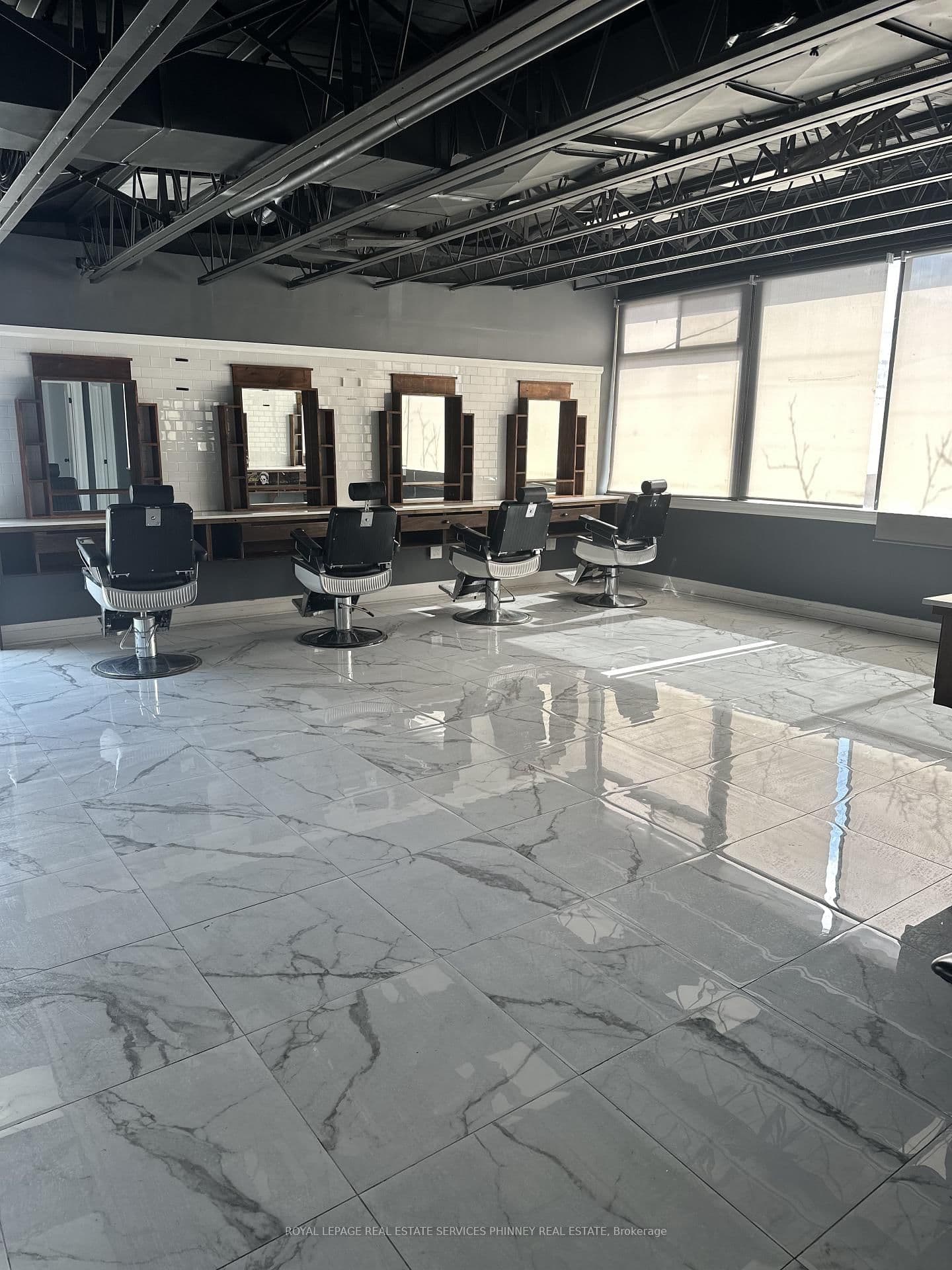 112 Lakeshore Road E, Unit 2 - Image 1