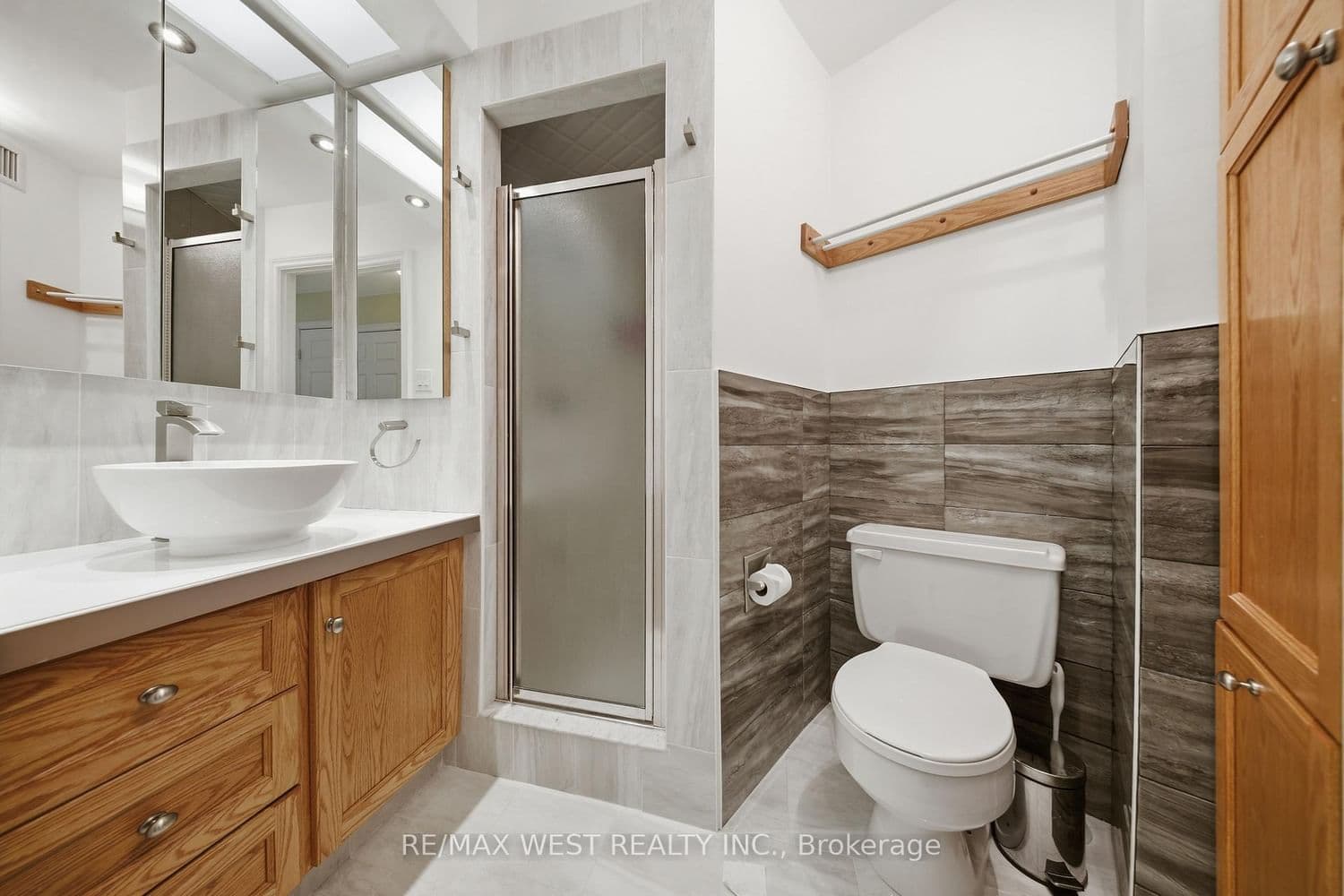 1300 Bloor Street, Unit 1709 thumbnail 9