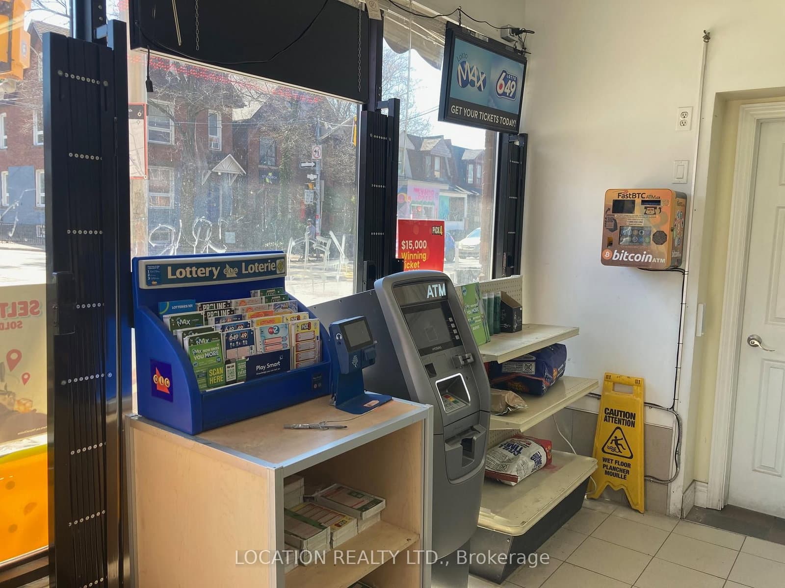 1422 Bloor Street W thumbnail 4
