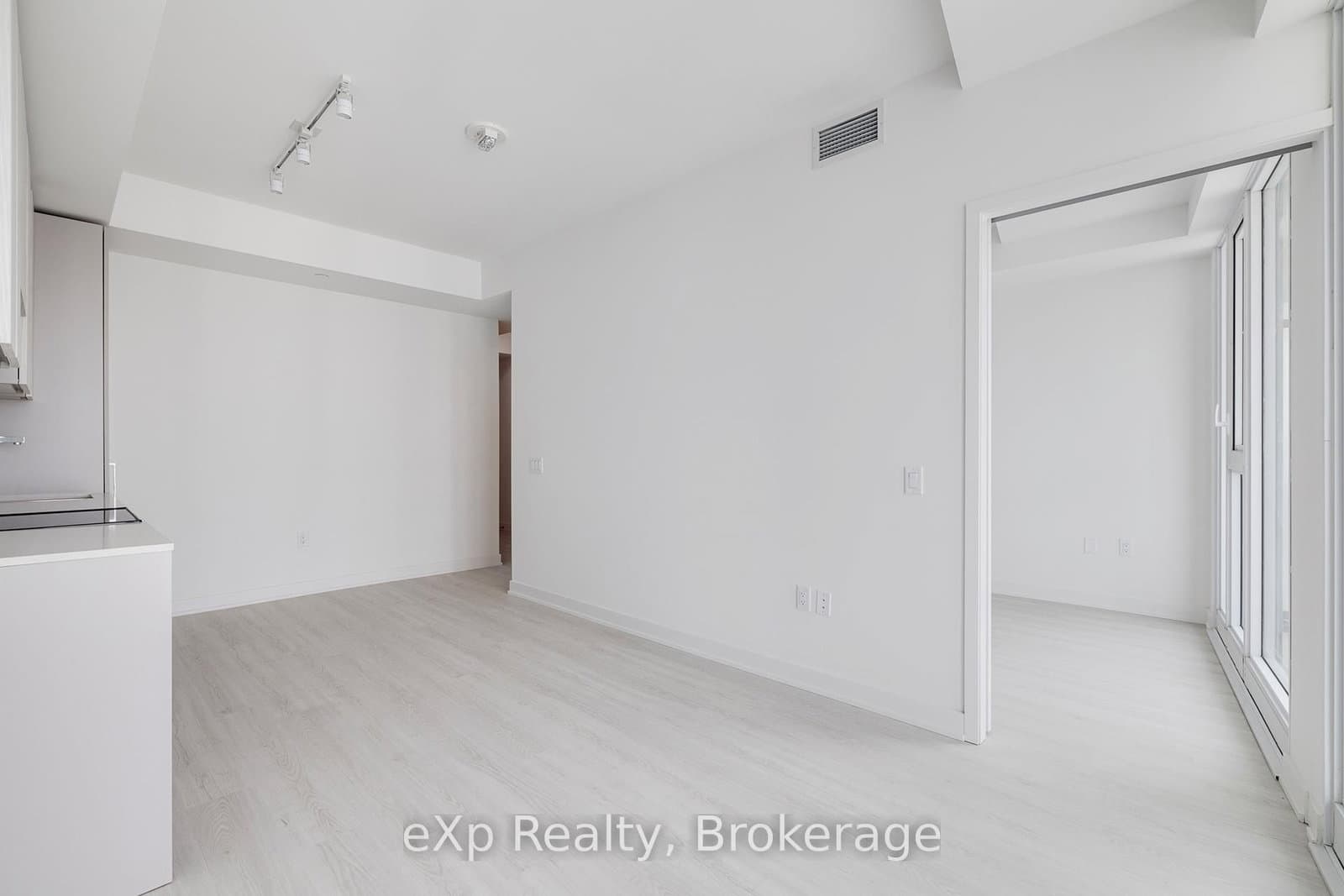 3883 QUARTZ Road, Unit 3912 thumbnail 4
