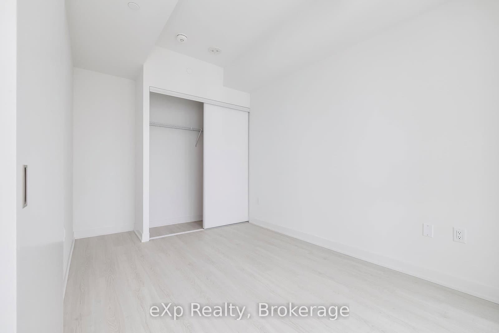 3883 QUARTZ Road, Unit 3912 thumbnail 5