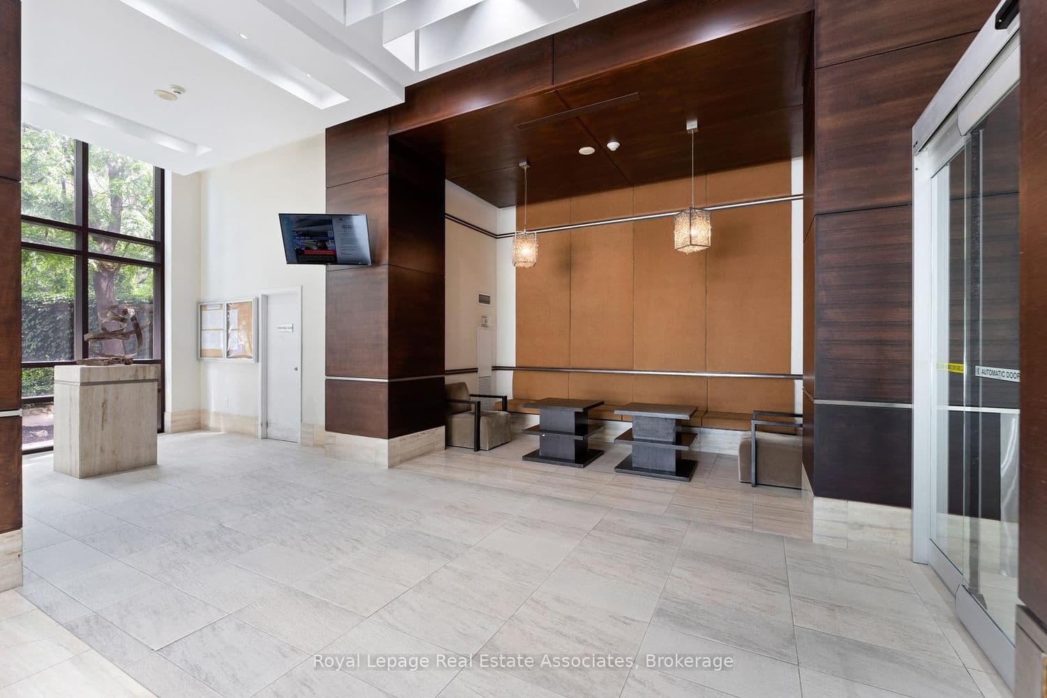 330 Burnhamthorpe Road W, Unit 2604 thumbnail 24