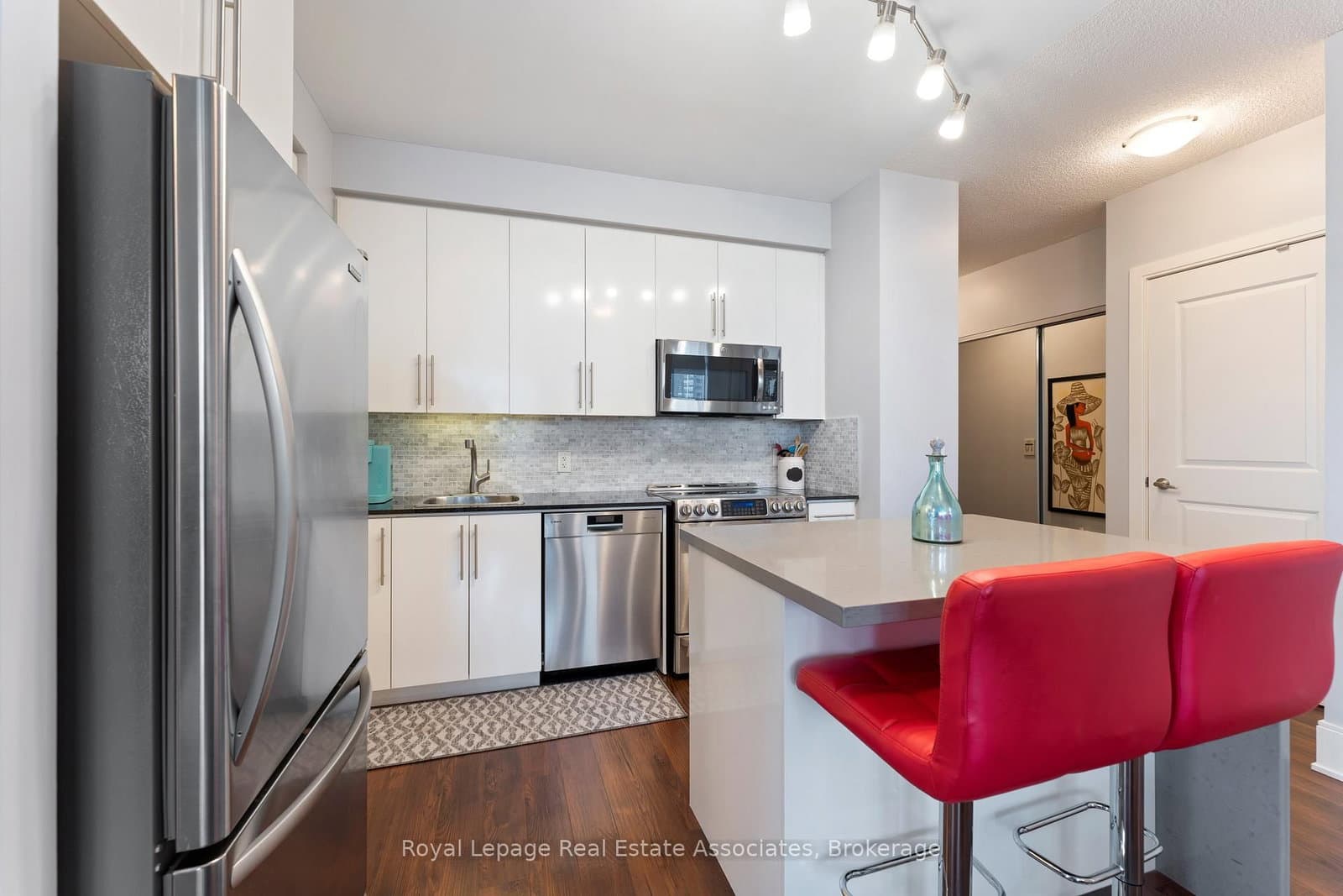 330 Burnhamthorpe Road W, Unit 2604 thumbnail 4