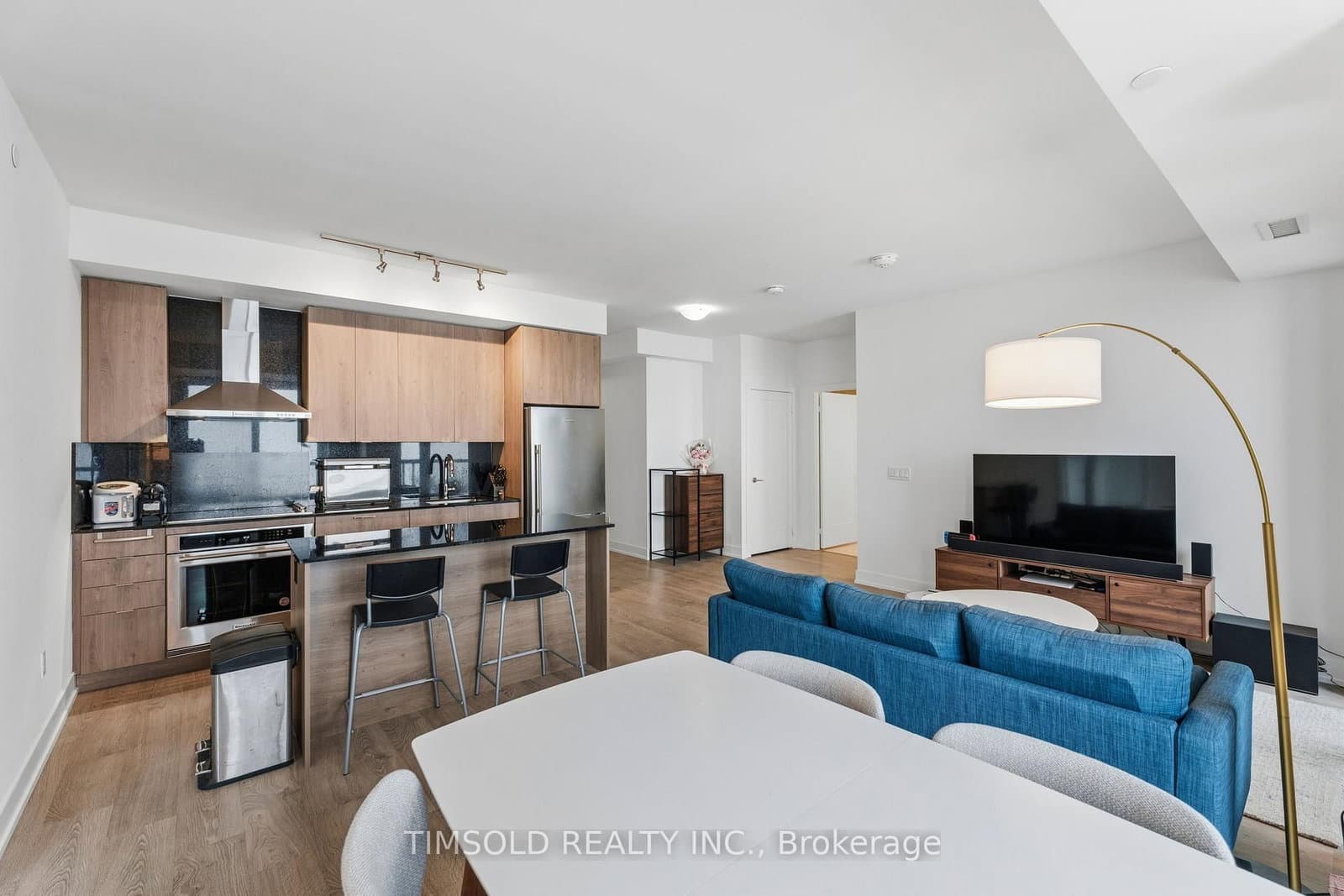 5 Mabelle Avenue, Unit 4136 thumbnail 17