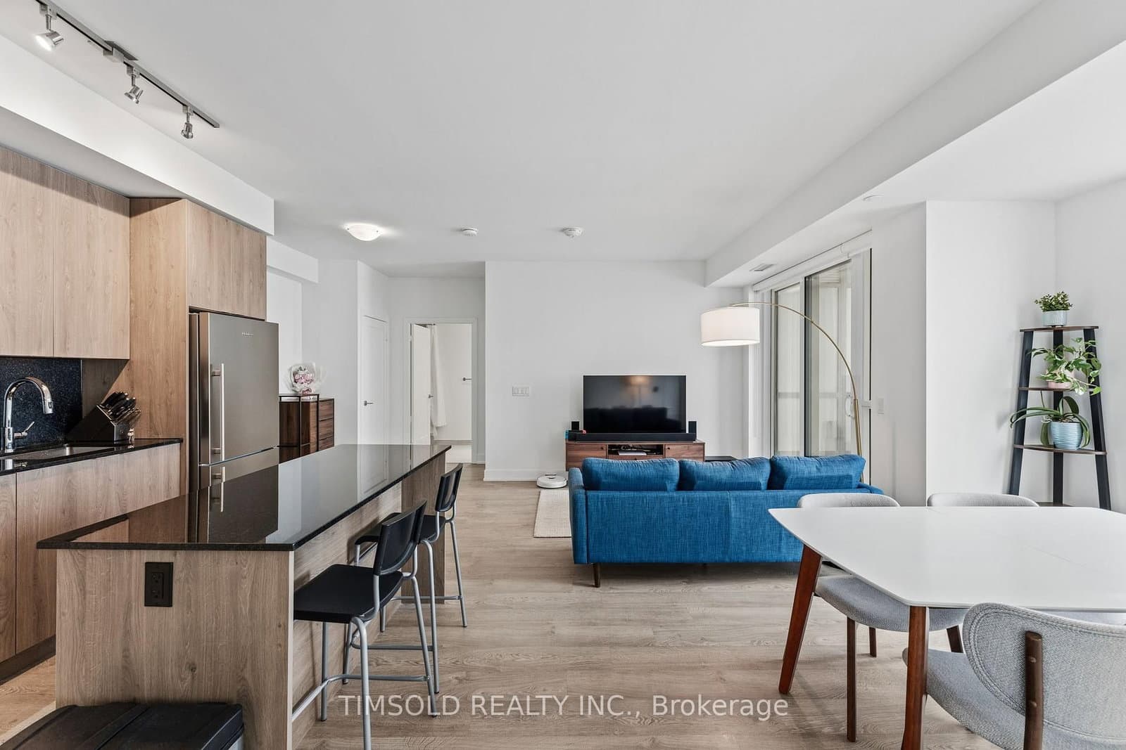 5 Mabelle Avenue, Unit 4136 thumbnail 18