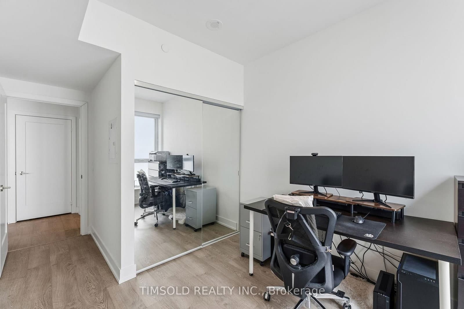 5 Mabelle Avenue, Unit 4136 thumbnail 20