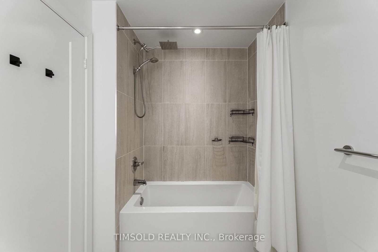 5 Mabelle Avenue, Unit 4136 thumbnail 22