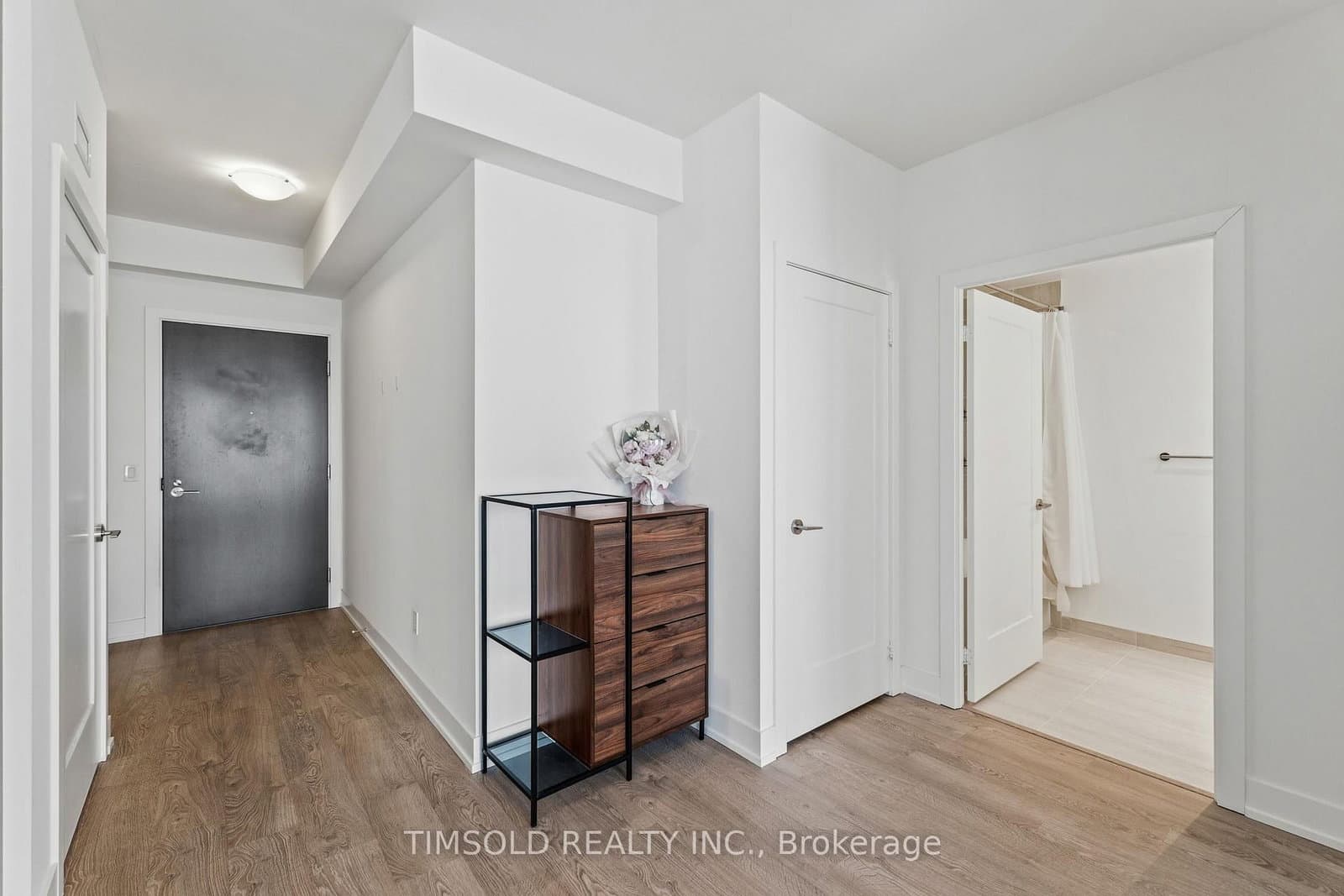 5 Mabelle Avenue, Unit 4136 thumbnail 8