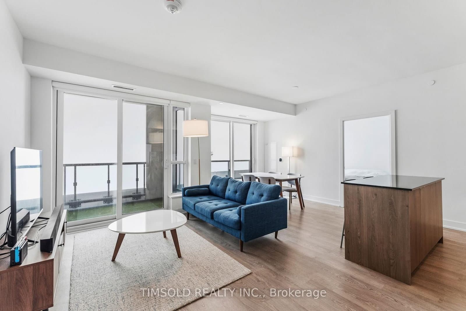 5 Mabelle Avenue, Unit 4136 thumbnail 9