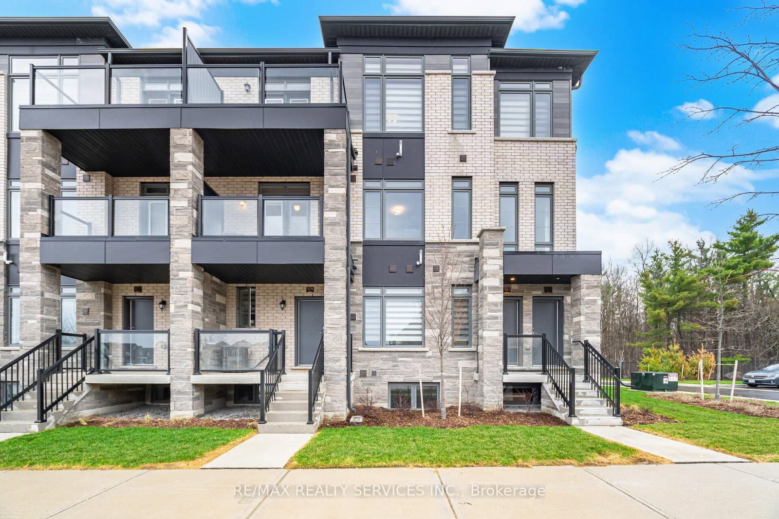 581 Tim Manley Avenue S thumbnail 3