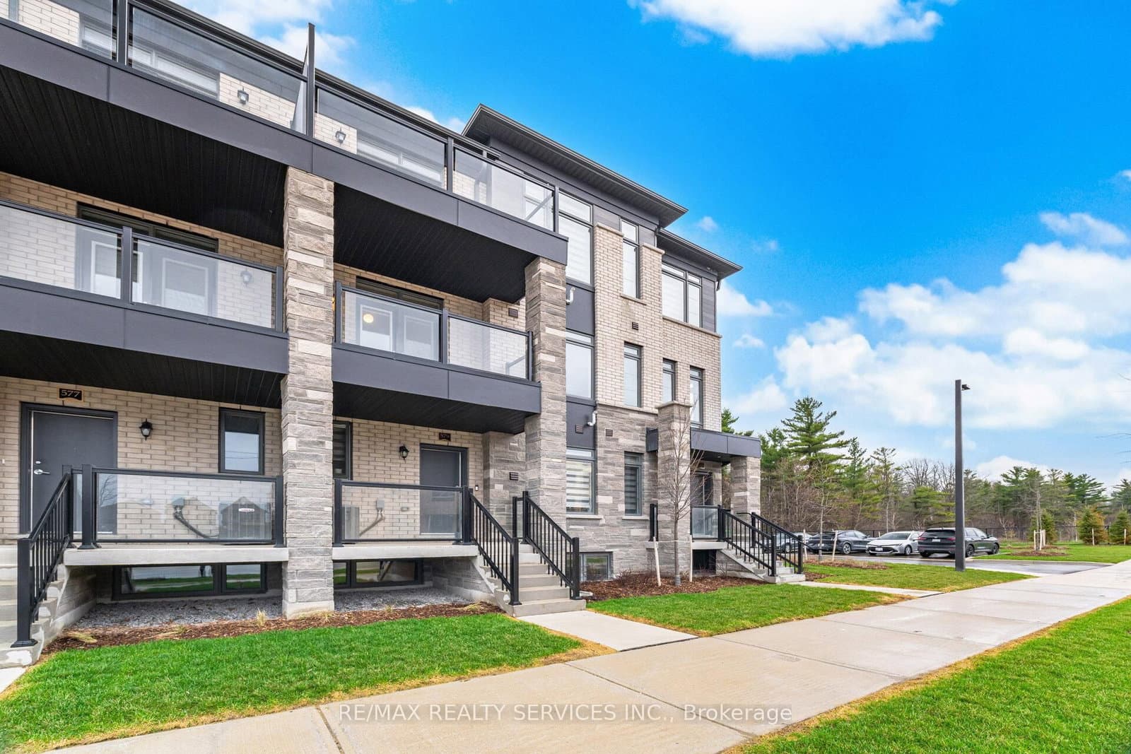 581 Tim Manley Avenue S thumbnail 4