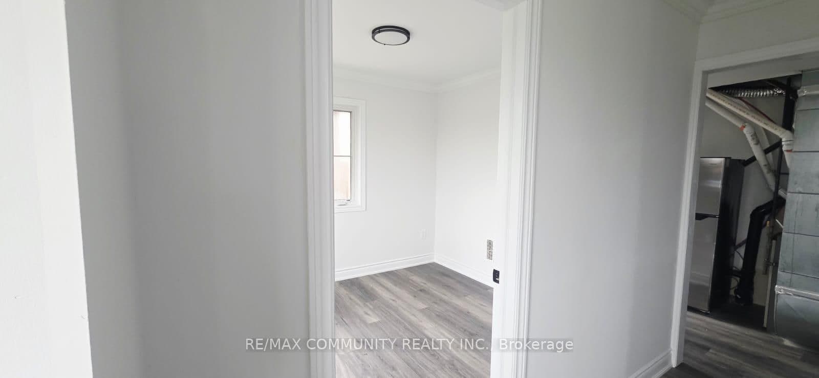 50 Rockman Crescent, Unit Lower thumbnail 8