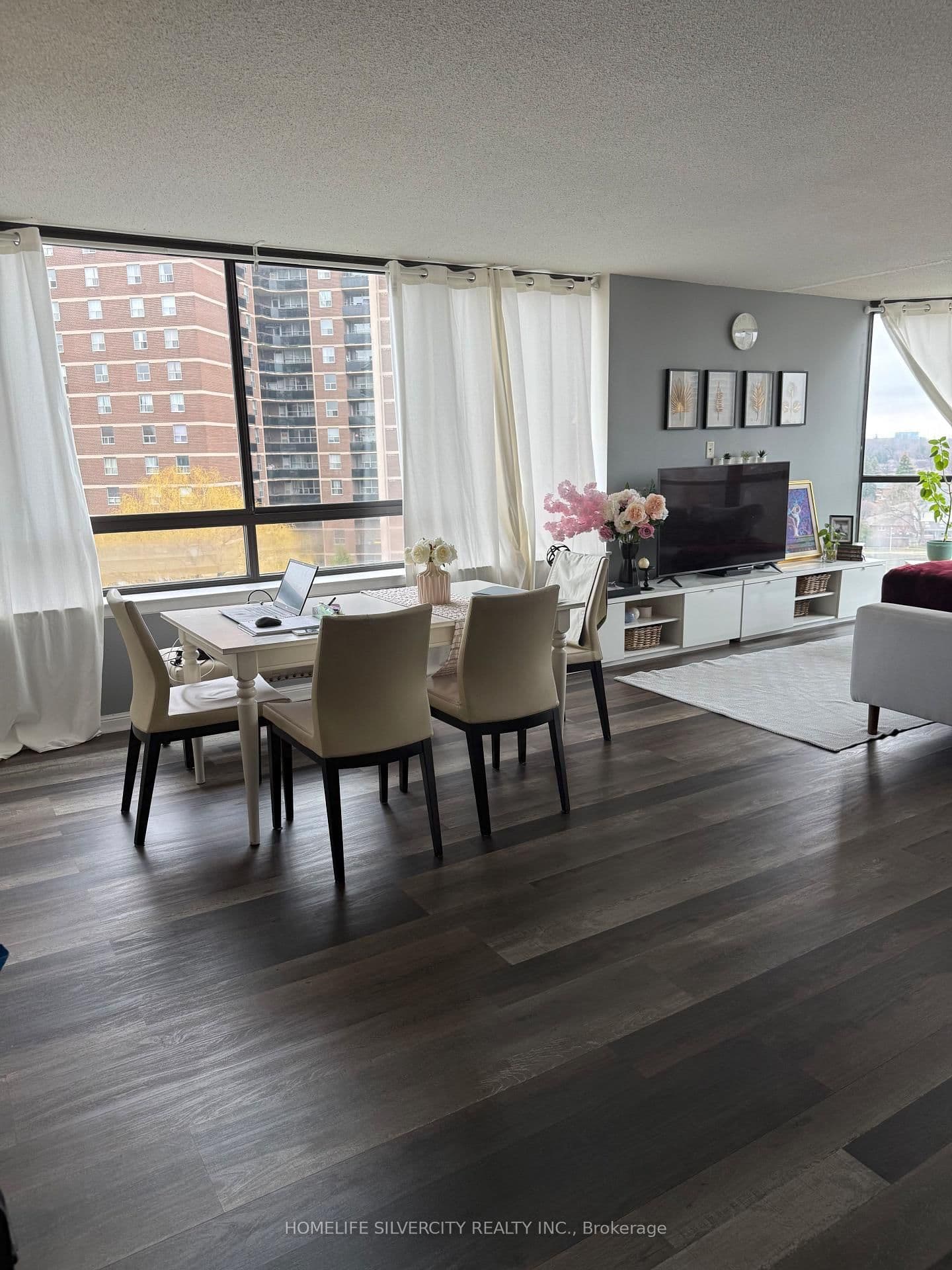 40 Richview Road, Unit 707 thumbnail 2