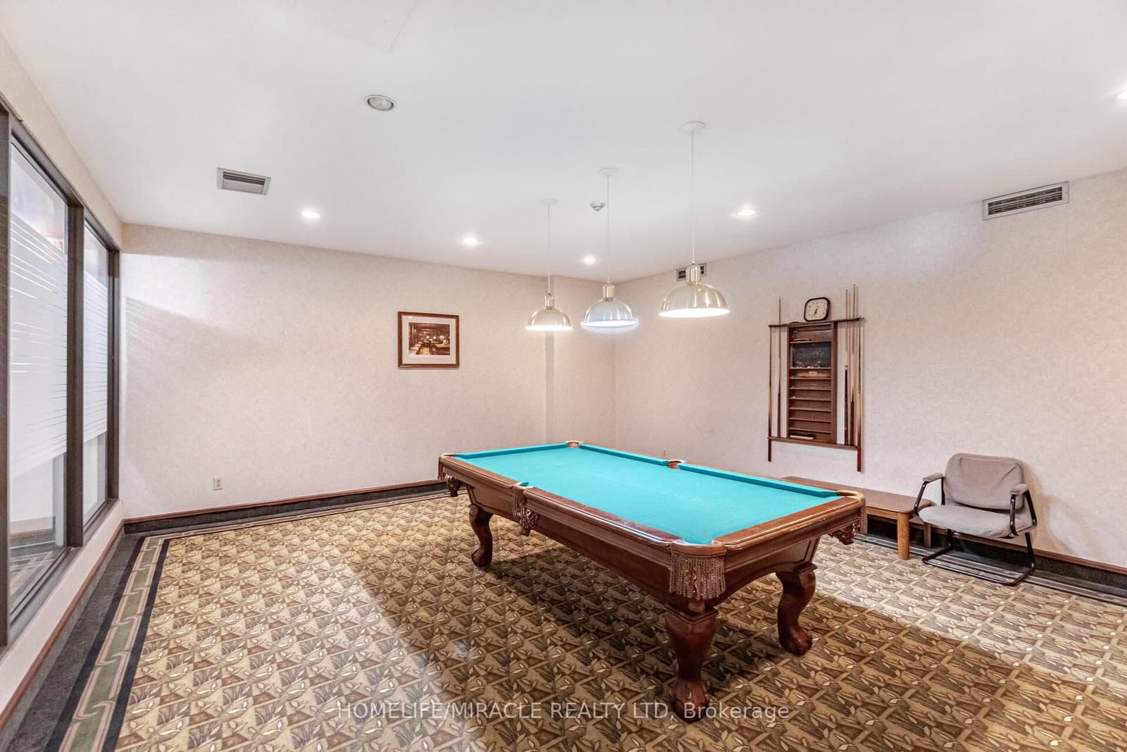 26 Hanover Road, Unit 401 thumbnail 33