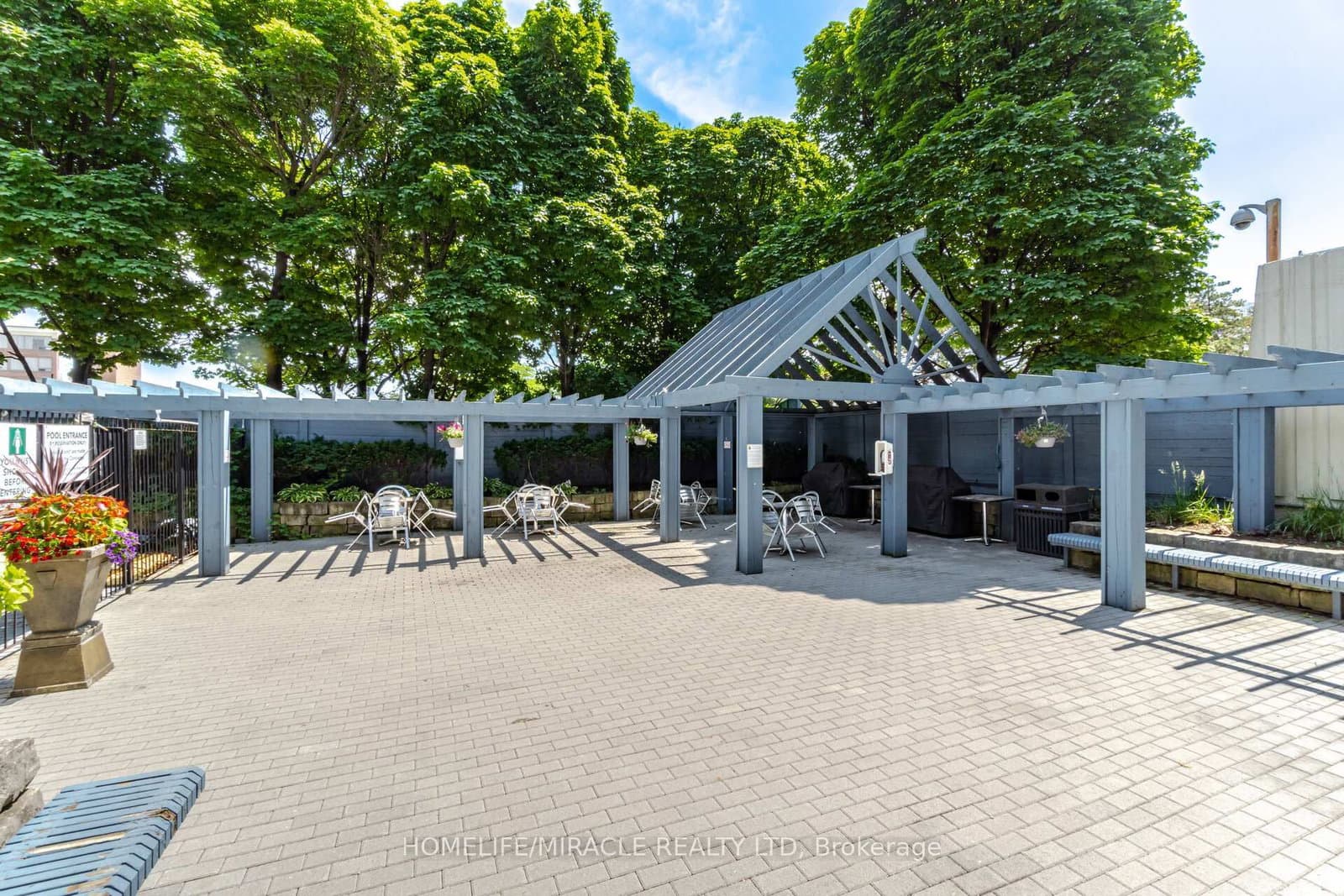 26 Hanover Road, Unit 401 thumbnail 42