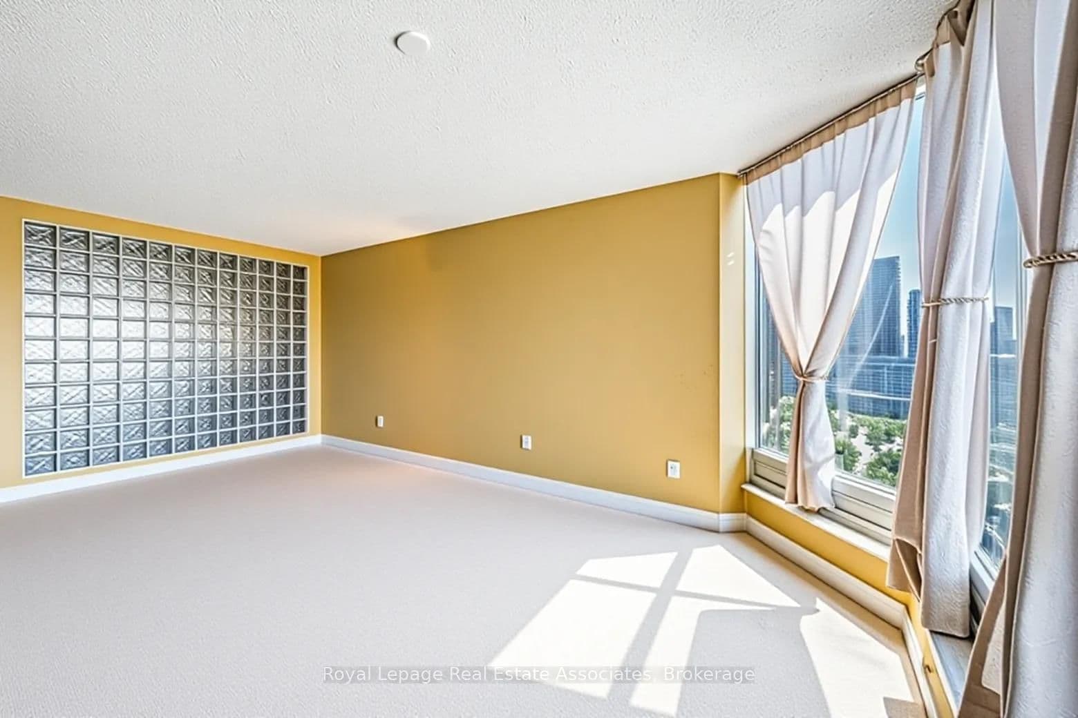 1 Palace Pier Court, Unit 2407 thumbnail 11