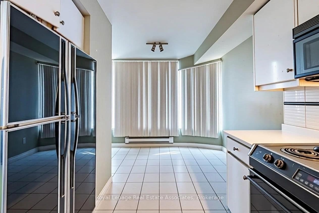 1 Palace Pier Court, Unit 2407 thumbnail 16