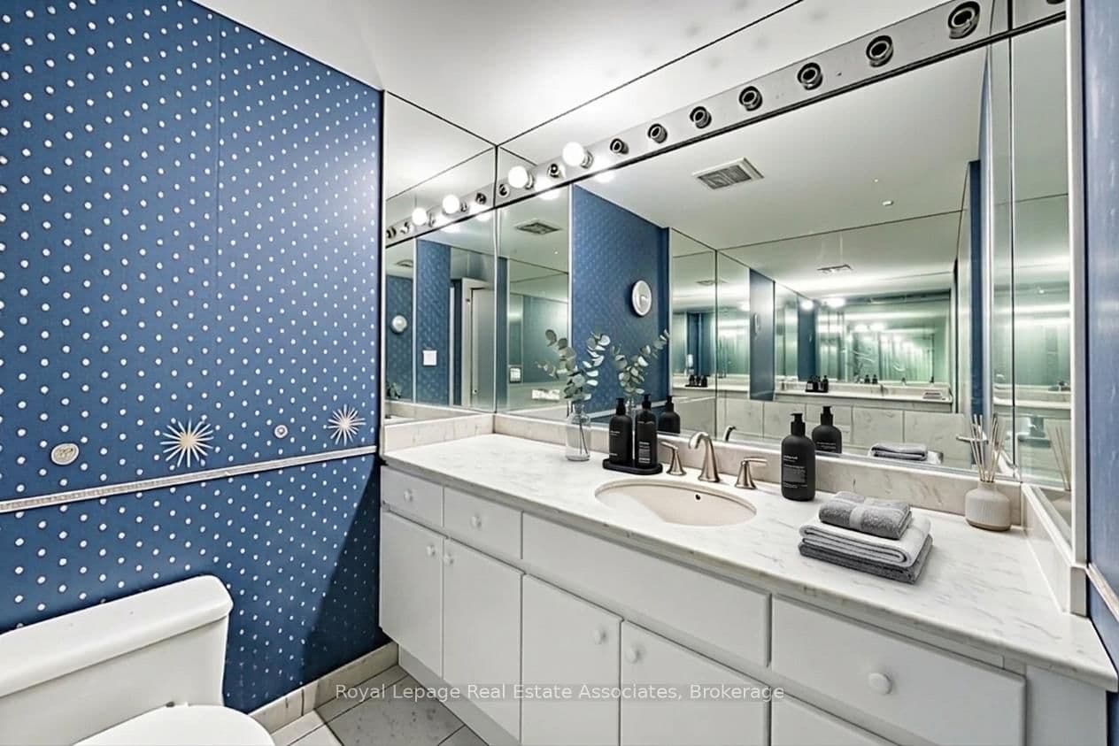 1 Palace Pier Court, Unit 2407 thumbnail 17