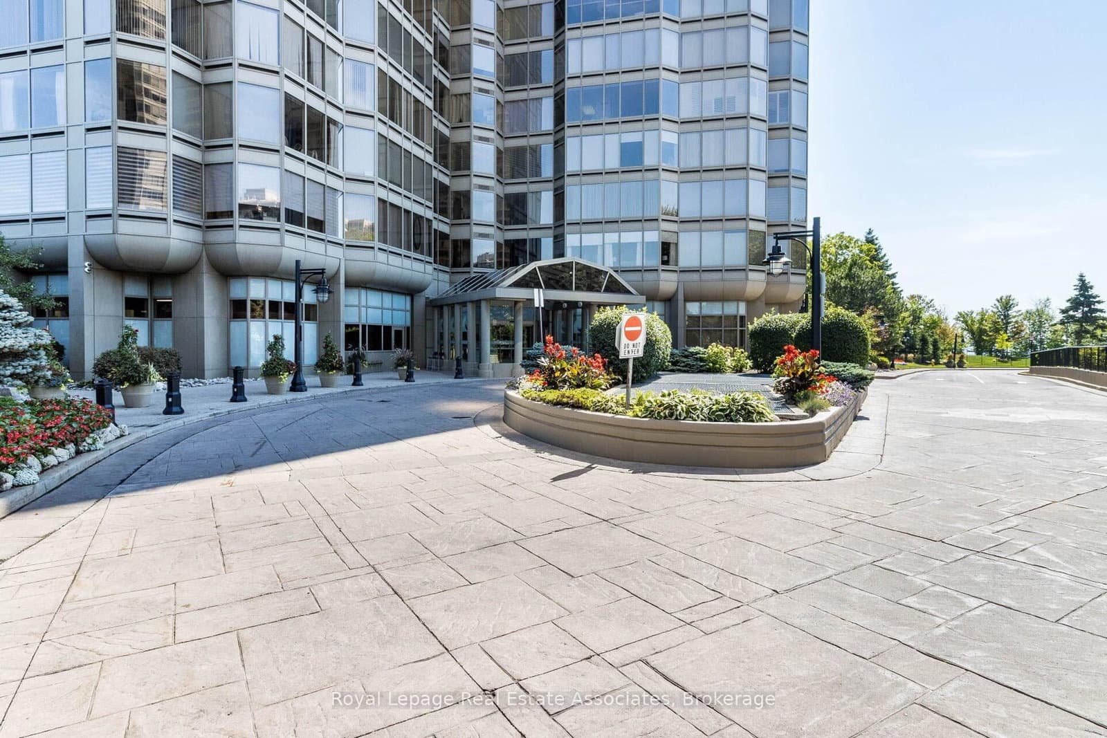 1 Palace Pier Court, Unit 2407 thumbnail 2
