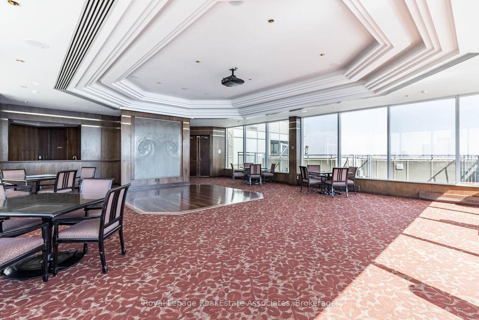 1 Palace Pier Court, Unit 2407 thumbnail 25