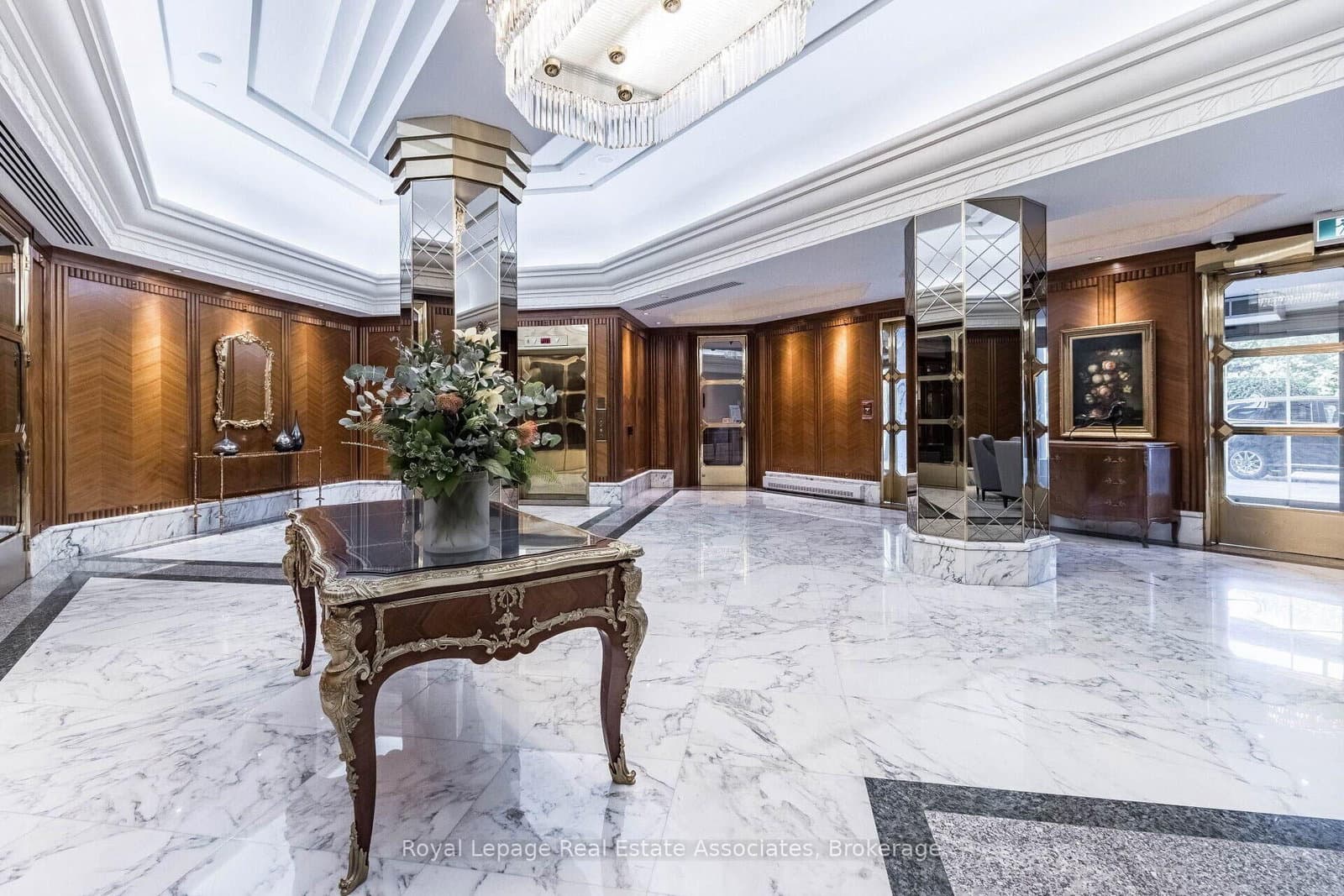 1 Palace Pier Court, Unit 2407 thumbnail 4