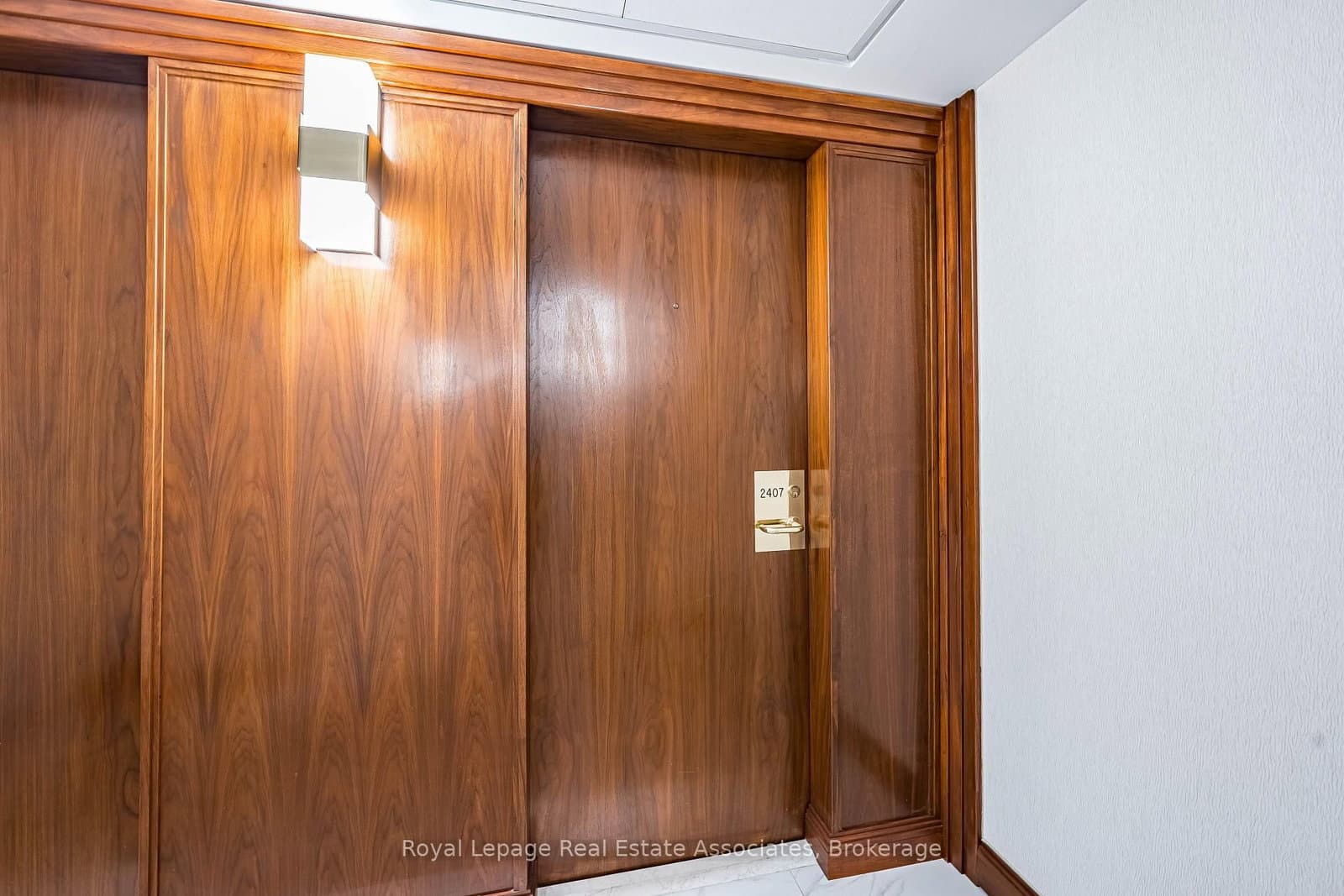 1 Palace Pier Court, Unit 2407 thumbnail 7
