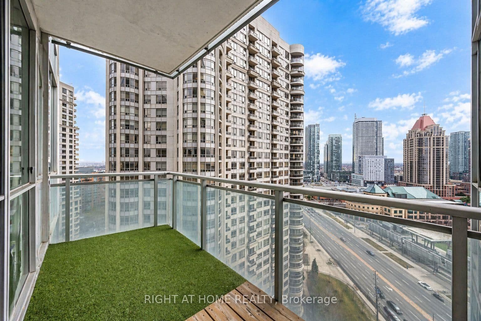 3939 Duke Of York Boulevard, Unit 1909 thumbnail 16