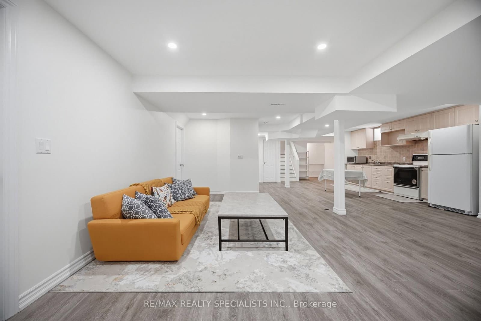 57 Fairview Road W thumbnail 37