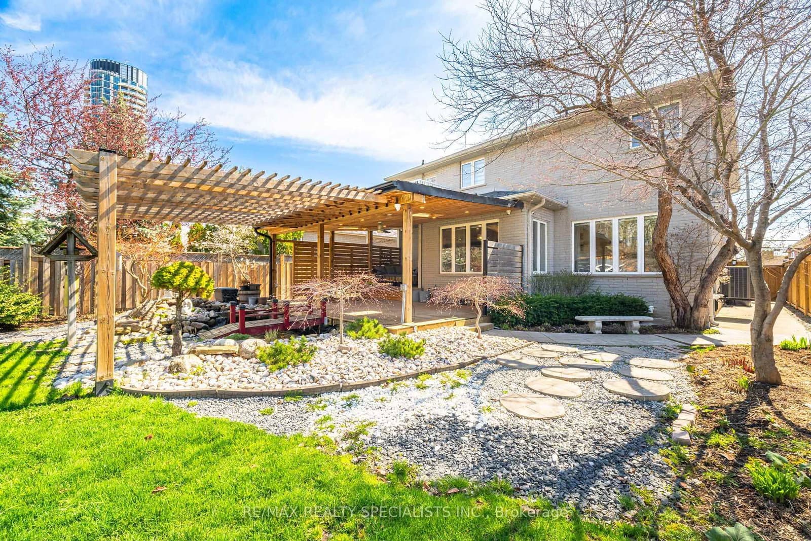 57 Fairview Road W thumbnail 46