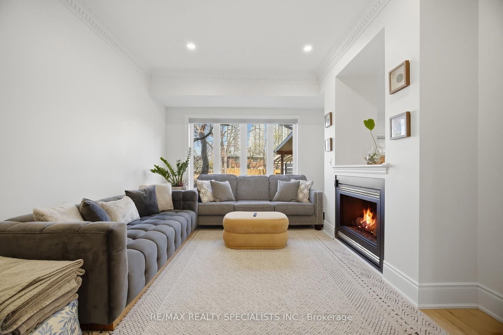 57 Fairview Road W thumbnail 8