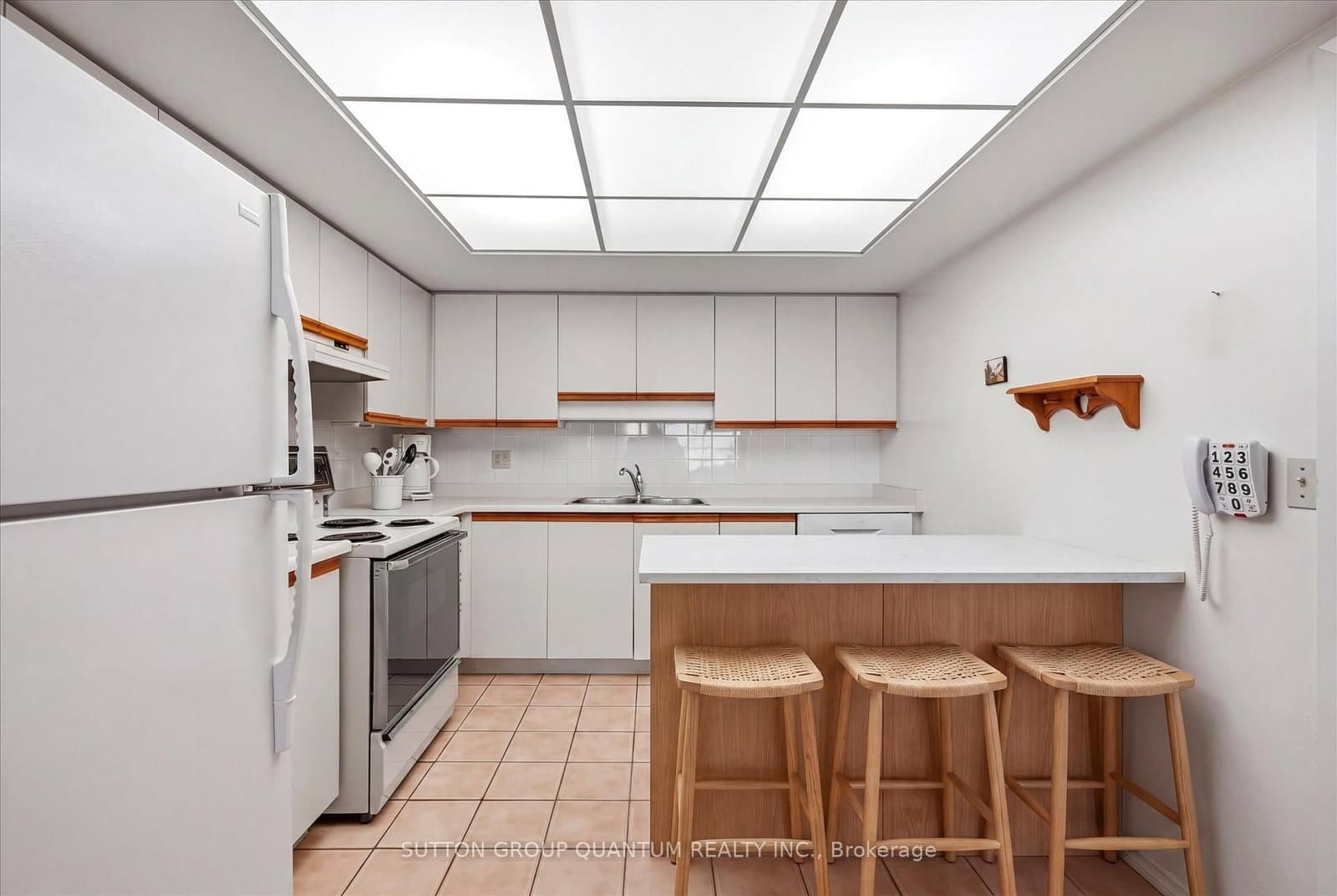 1271 Walden Circle, Unit 403 thumbnail 12