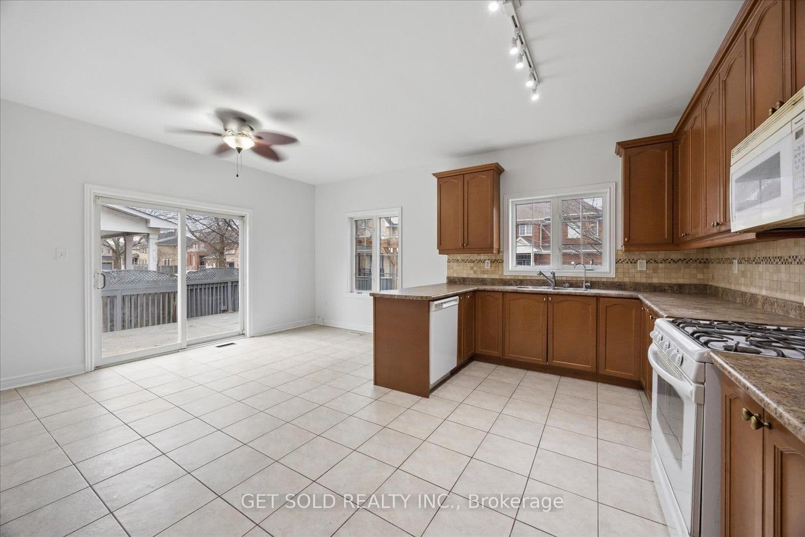 16 Deerchase Road thumbnail 22