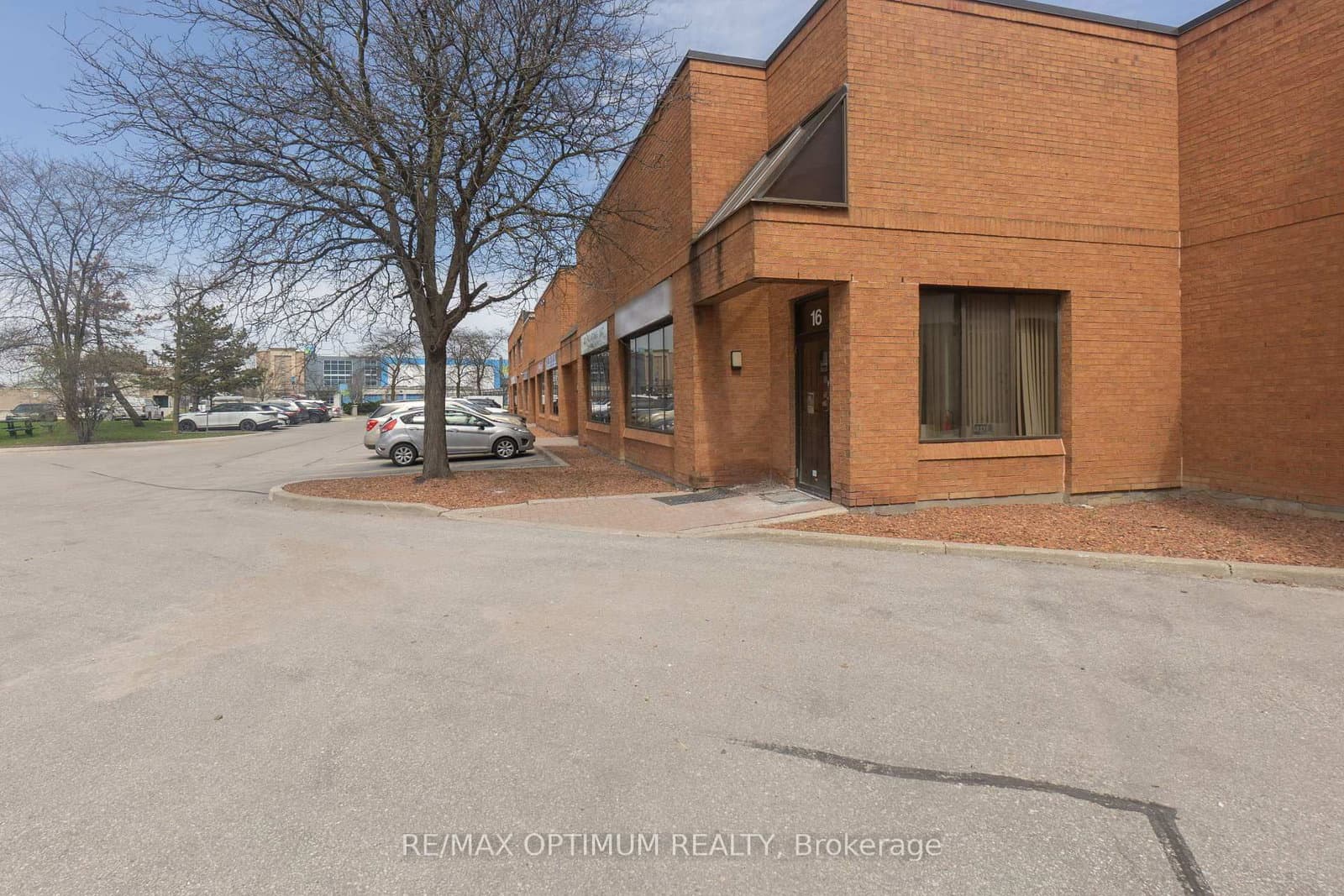 3 Brewster Road, Unit 16 thumbnail 2