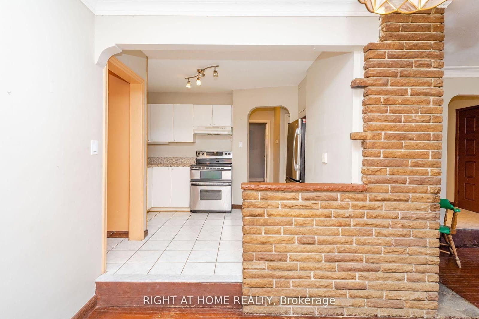 1045 Deta Road thumbnail 13