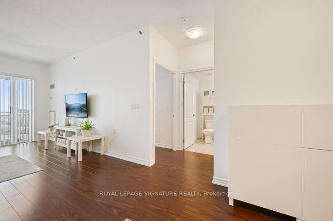 810 Scollard Court, Unit 1003 thumbnail 16