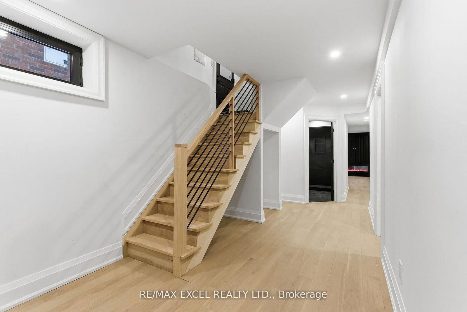 34 Raymond Avenue thumbnail 29