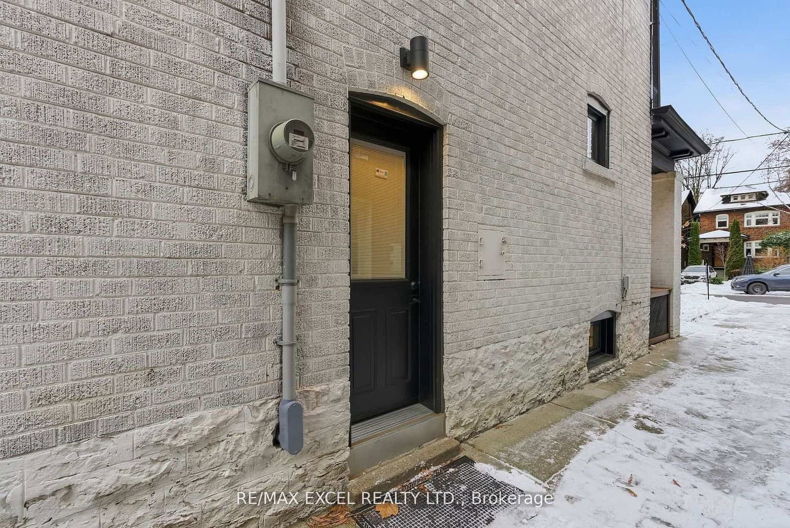 34 Raymond Avenue thumbnail 33
