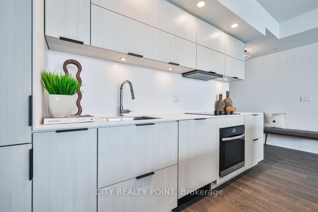 370 Martha Street, Unit 2204 thumbnail 19