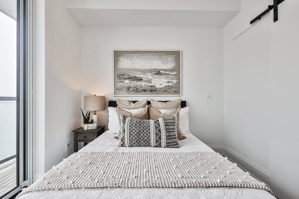 370 Martha Street, Unit 2204 thumbnail 24