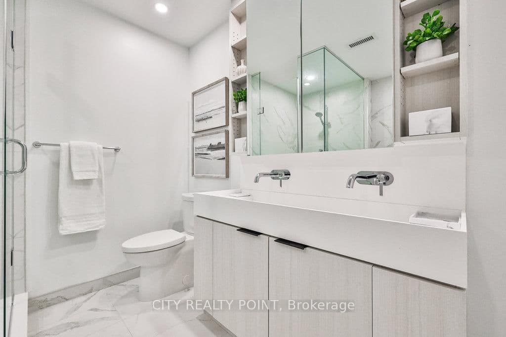 370 Martha Street, Unit 2204 thumbnail 31