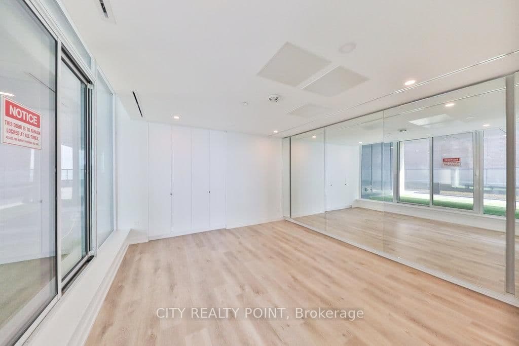 370 Martha Street, Unit 2204 thumbnail 32