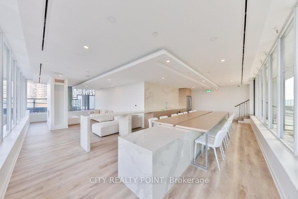 370 Martha Street, Unit 2204 thumbnail 37