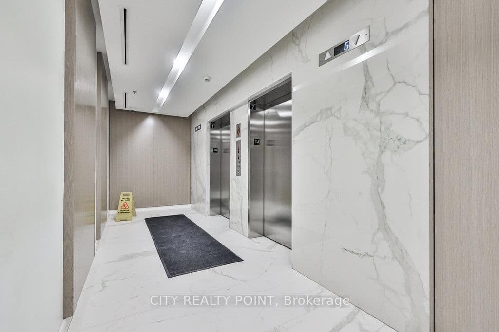 370 Martha Street, Unit 2204 thumbnail 5